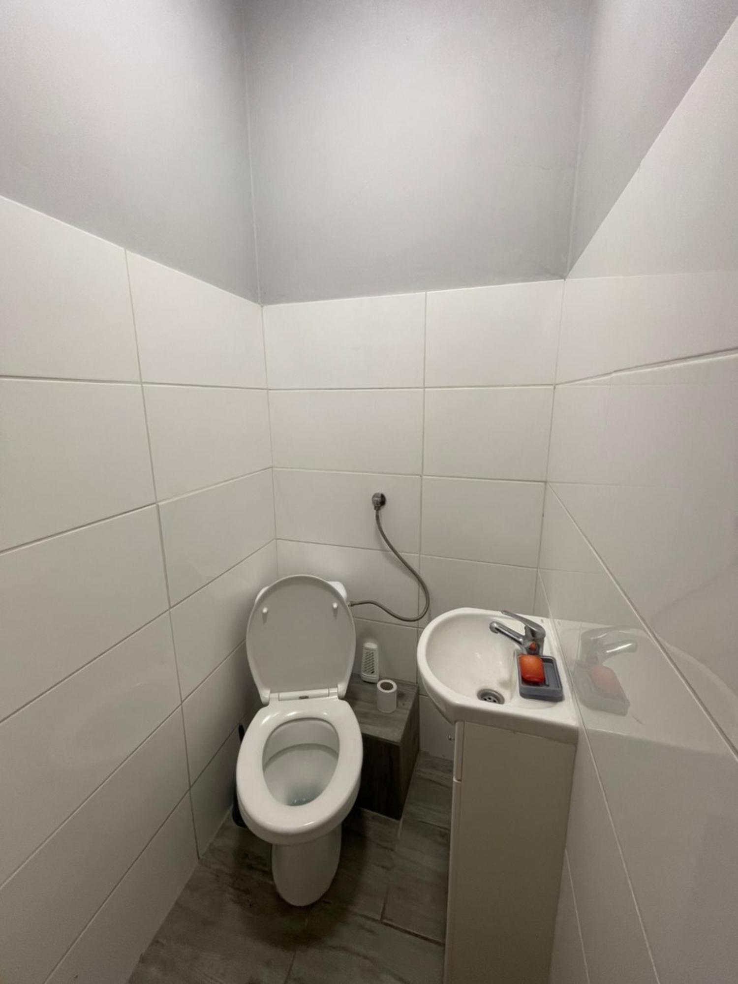 Dom U Dorogi Hostel Ozarow Mazowiecki Ngoại thất bức ảnh